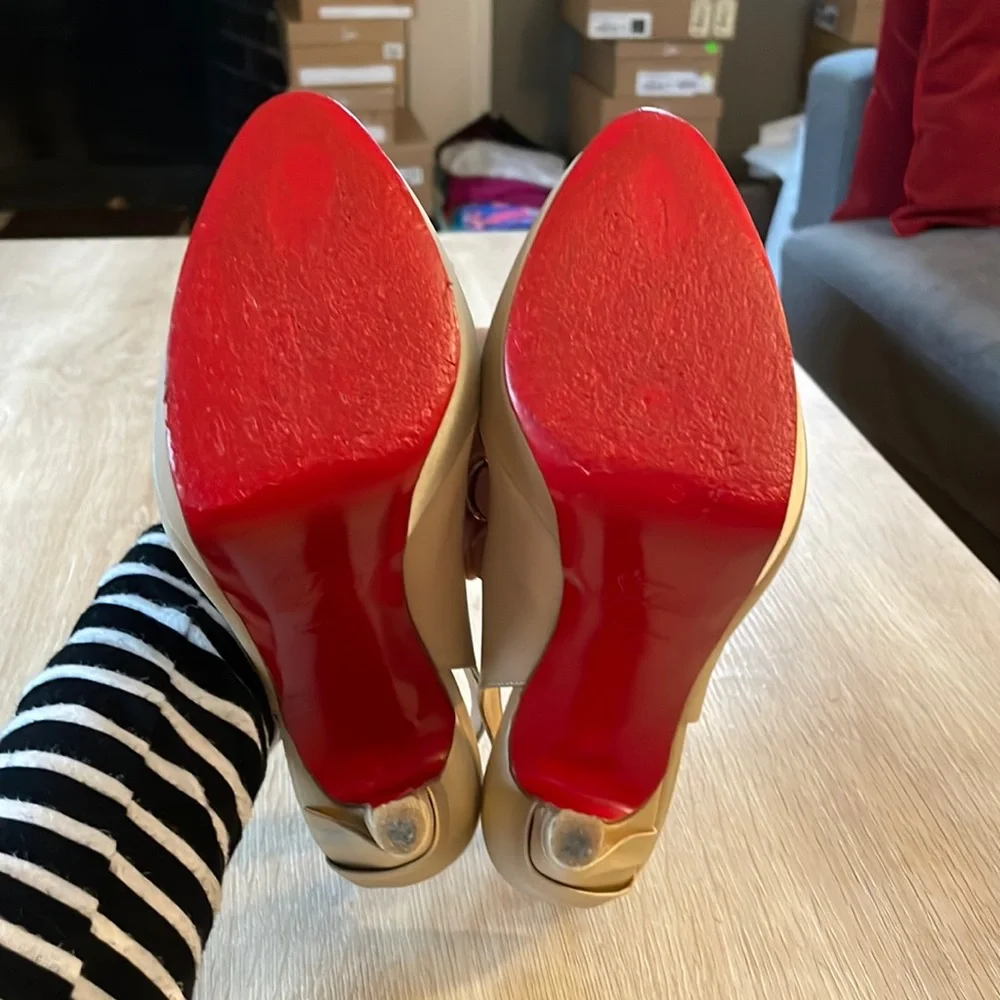 Louboutin Plisseta 140MM Nude Satin - 39 - Picture 11 of 12